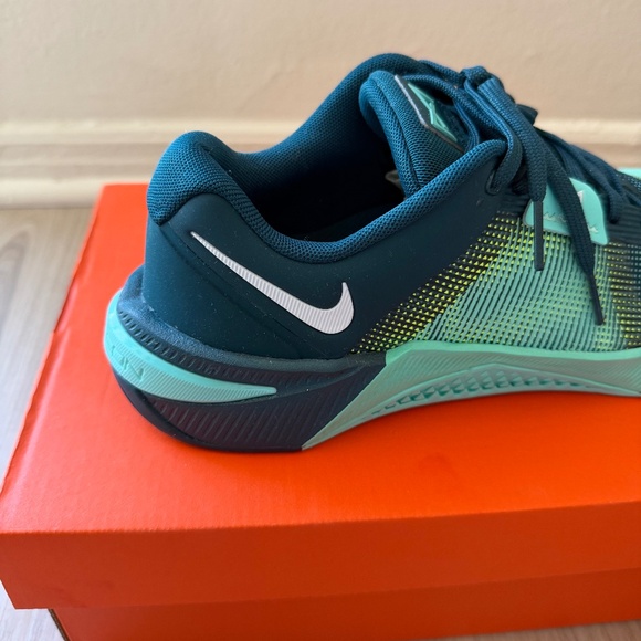 Nike Metcon 10 - Picture 2 of 5